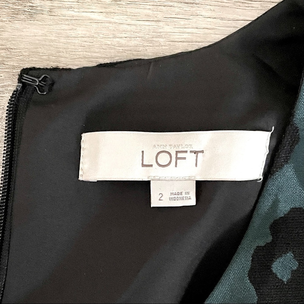 Ann Taylor LOFT Teal Leopard Print Fit & Flare Sleeveless Sheath Dress Size 2 - Picture 7 of 9